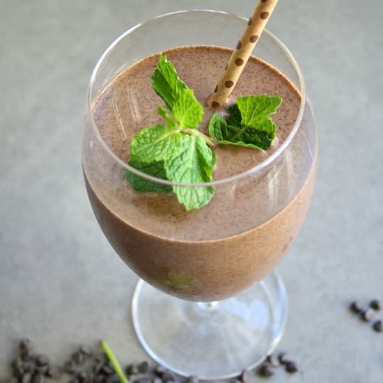 Dairy Free Mint Chocolate Smoothie