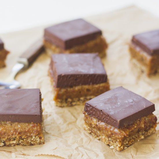 Raw Caramel Slice