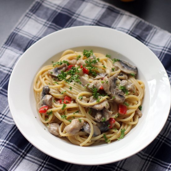 Creamy Chicken & Mushroom Pasta