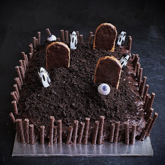 Halloween Graveyard Cake