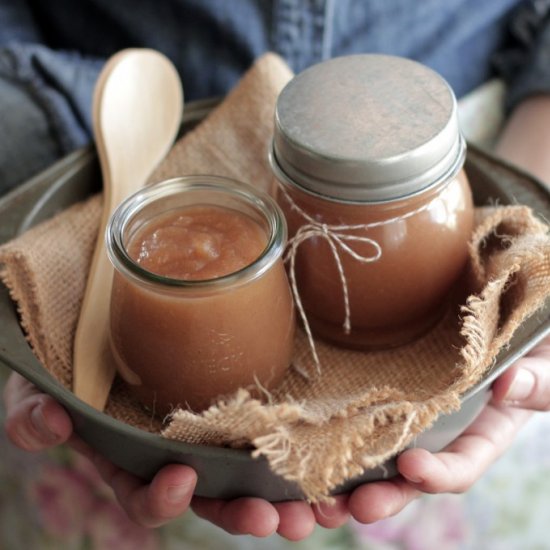 Homemade Slow-Cooker Applesauce