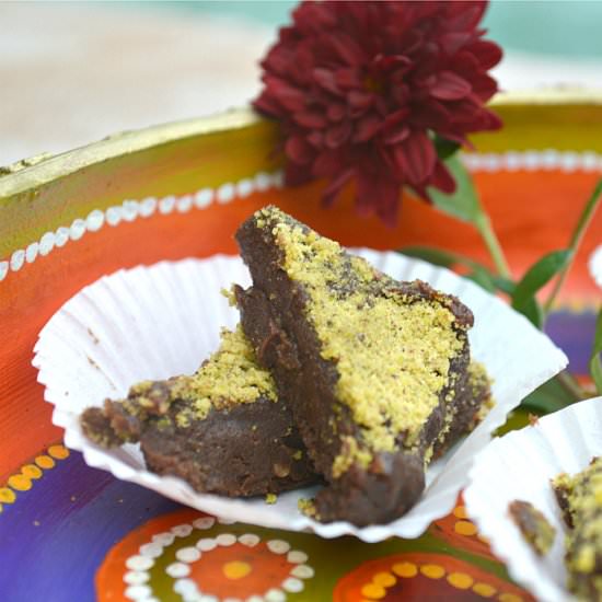 Dark Chocolate Pistachio Fudge