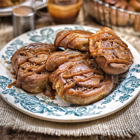 Pumpkin Gingerbread Rolls