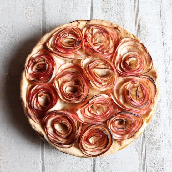 Apple Rosette Pie