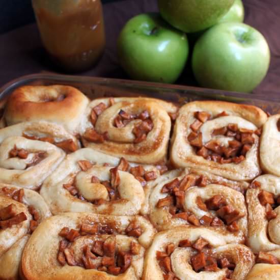 Caramel Apple Cinnamon Rolls