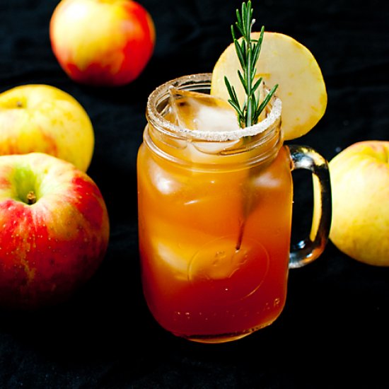 Apple Cider and Bourbon Cocktail