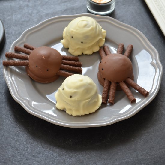 Halloween Teacake Spiders & Ghosts