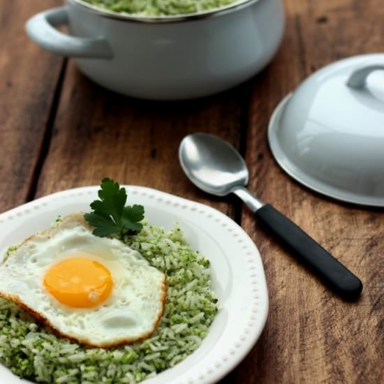 Easy Broccoli Garlic Rice