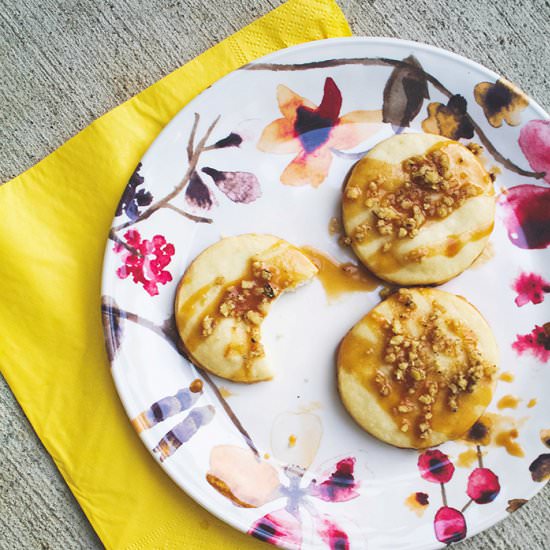 Caramel Walnut Shortbread Cookies