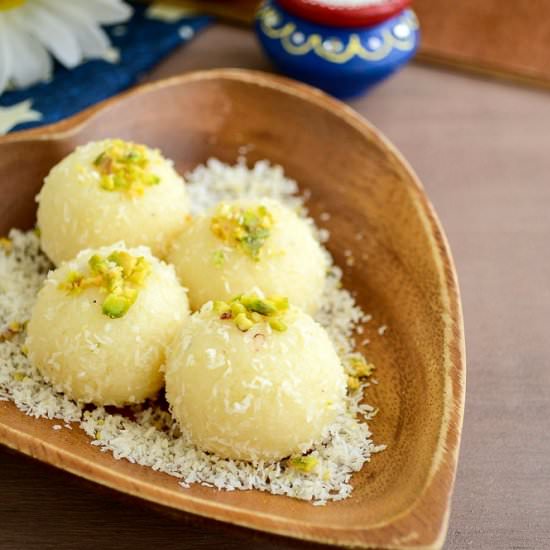 Coconut Mawa Ladoo