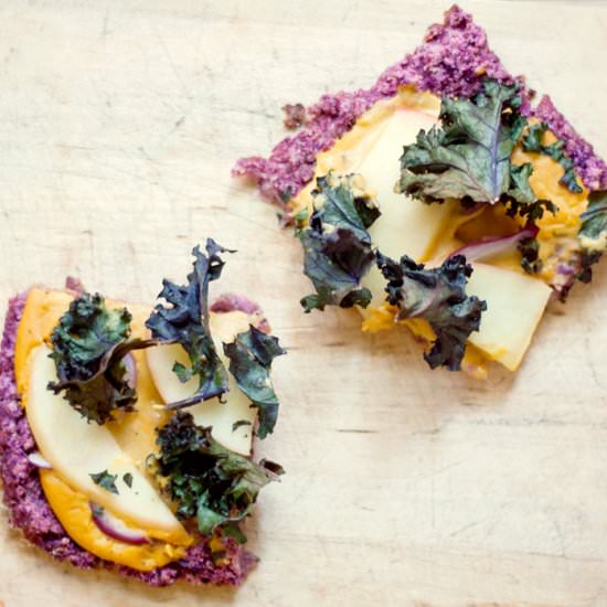 Kale, Onion and Apple Pizza