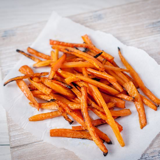 Oven-baked Carrot chips