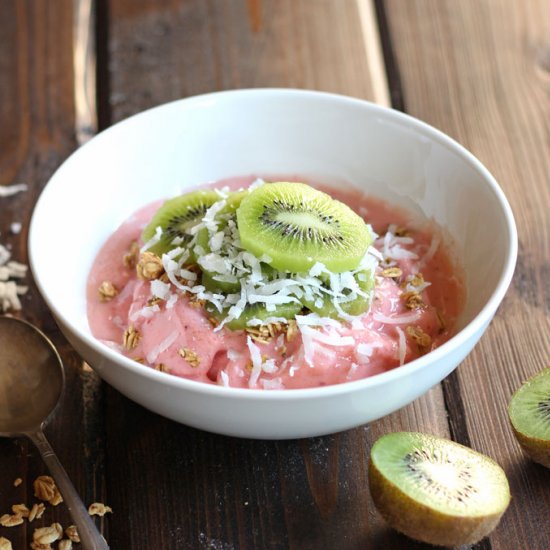 Tropical Smoothie Bowl