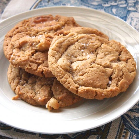 White Chocolate & Macadamia Cookies