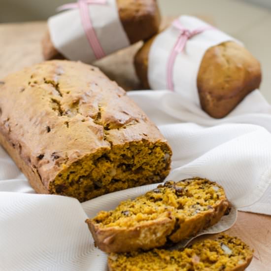 Moist and Delicious Pumpkin Bread