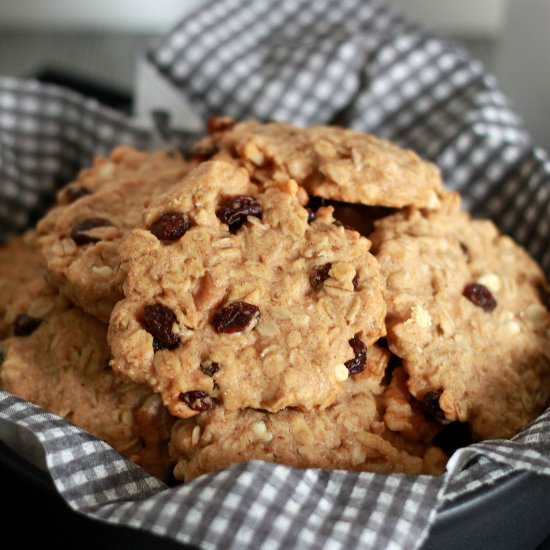 Healthy Chewy Oatmeal Cookies