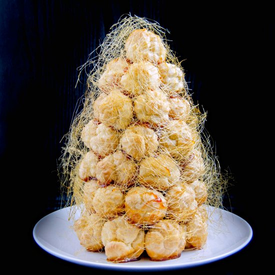 Croquembouche