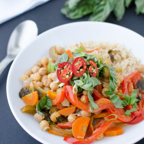 Slow Cooker Vegetable Red Curry