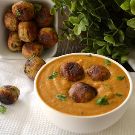 Vegan Koftas in Fijian Indian Curry