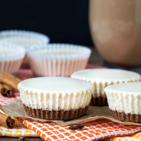 Chai Latte No-Bake Mini Cheesecakes