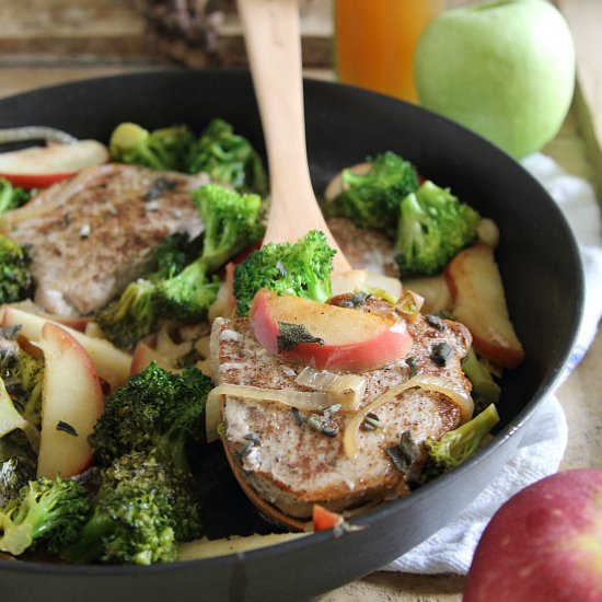 Cider pork with apples and broccoli