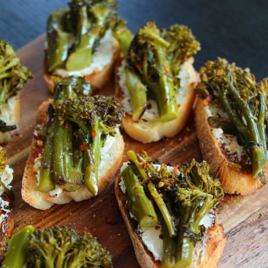 Goat cheese- broccoli rabe crostini