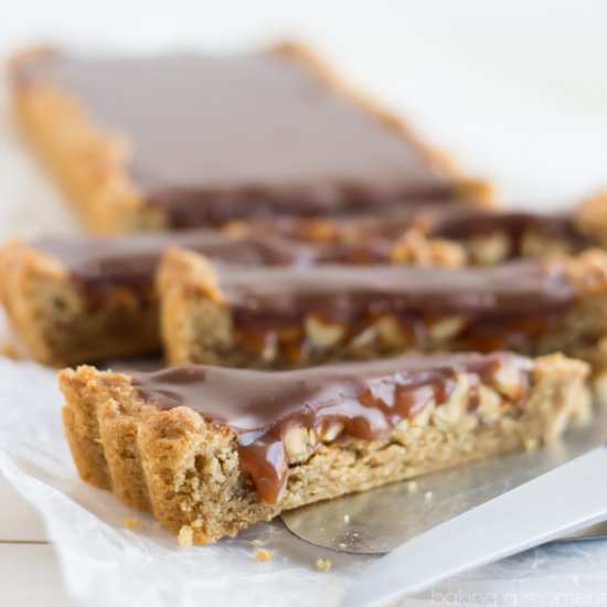 Snickers Blondie Tart