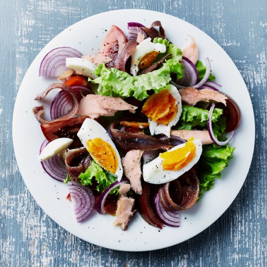 Quick & Easy Salmon Nicoise