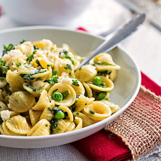 One Pot Spinach Pea Pasta