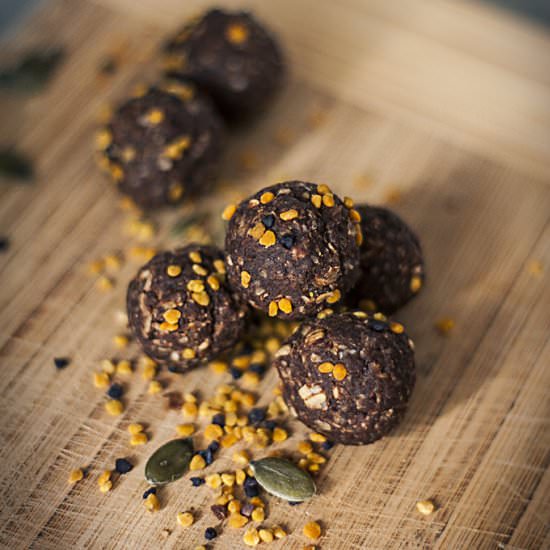 Chocolate Raw Treat with Bee Pollen