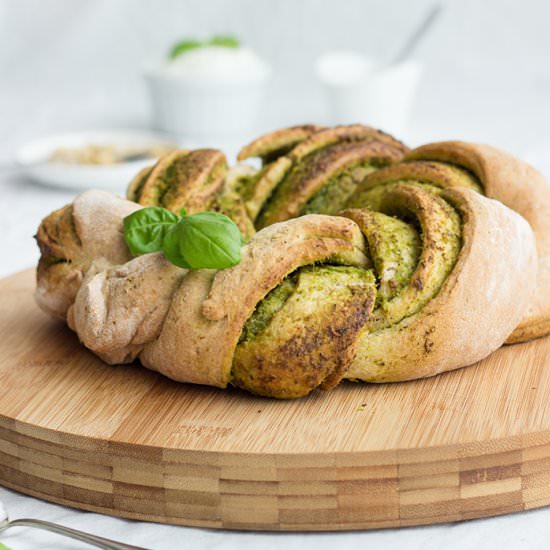 Pesto Bread Wreath