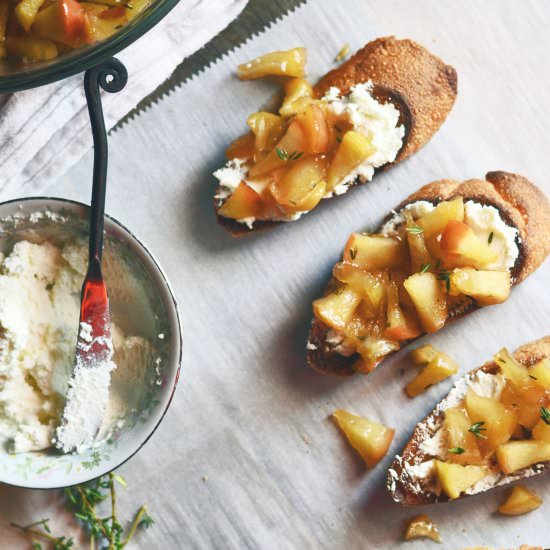 Caramelized Apple & Goat Cheese