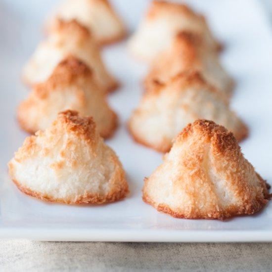 Coconut bites (“congolais”)