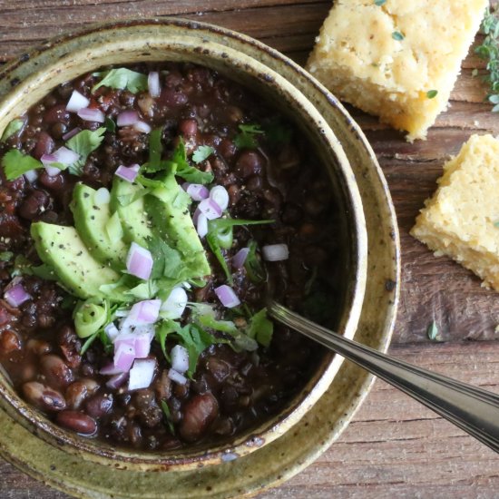 Vegetarian Chili and Cornbread