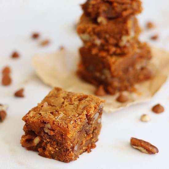 Cinnamon Chip Pecan Blondies