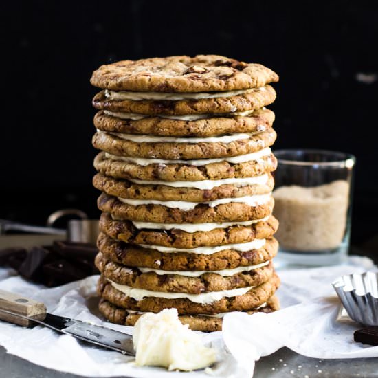 Pistachio fudge chunk cookie cake