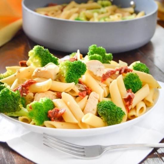 Penne with Chicken and Broccoli