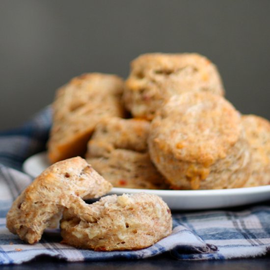 Cheddar Bacon Beer Biscuits