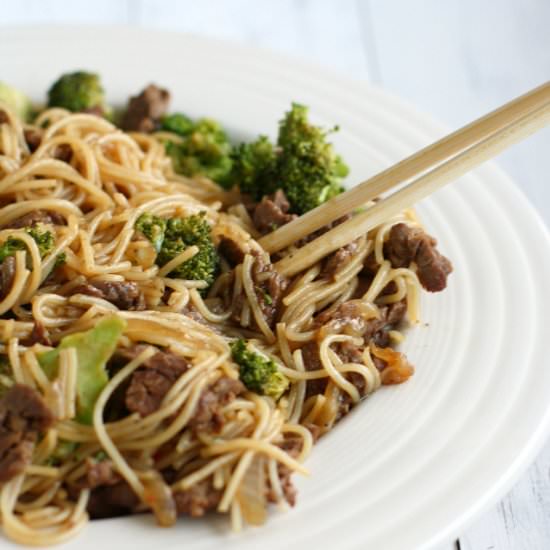 Broccoli Beef Teriyaki Noodle Bowls