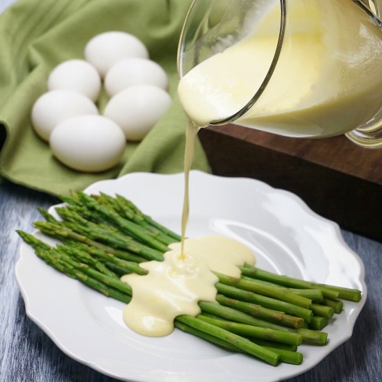 How To Make Hollandaise Sauce