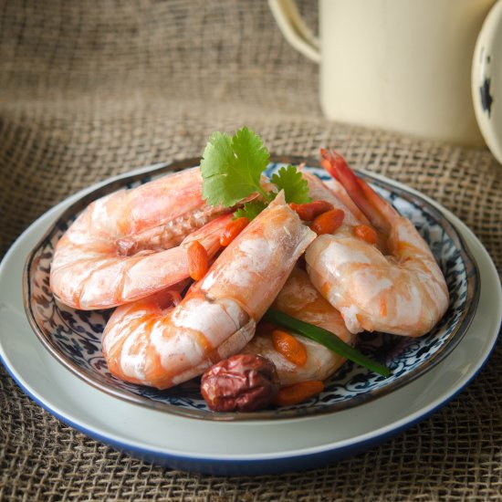 Drunken herbal prawns