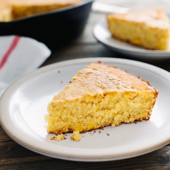 Buttermilk Skillet Cornbread