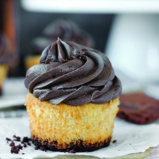 Brownie Brittle S’mores Cupcakes