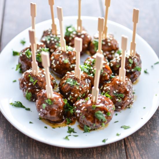 Slow Cooker Pineapple Meatballs