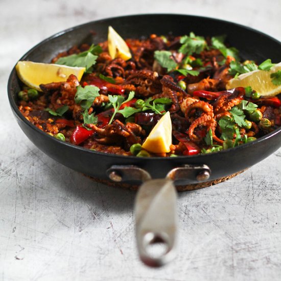 Paella con Chorizo y Pulpo