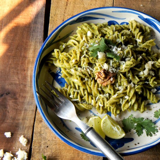 Fusilli in walnut cilantro pesto