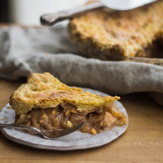 Apple Cheddar Brown Butter Pie