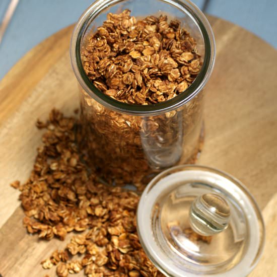 Healthy Gingerbread Granola