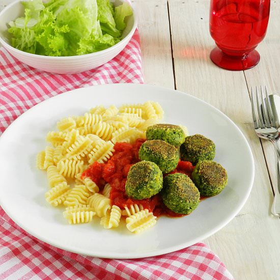 Spinach Dumplings with Tomato Sauce