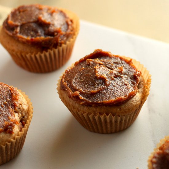 Pumpkin Pie Filled Cupcakes